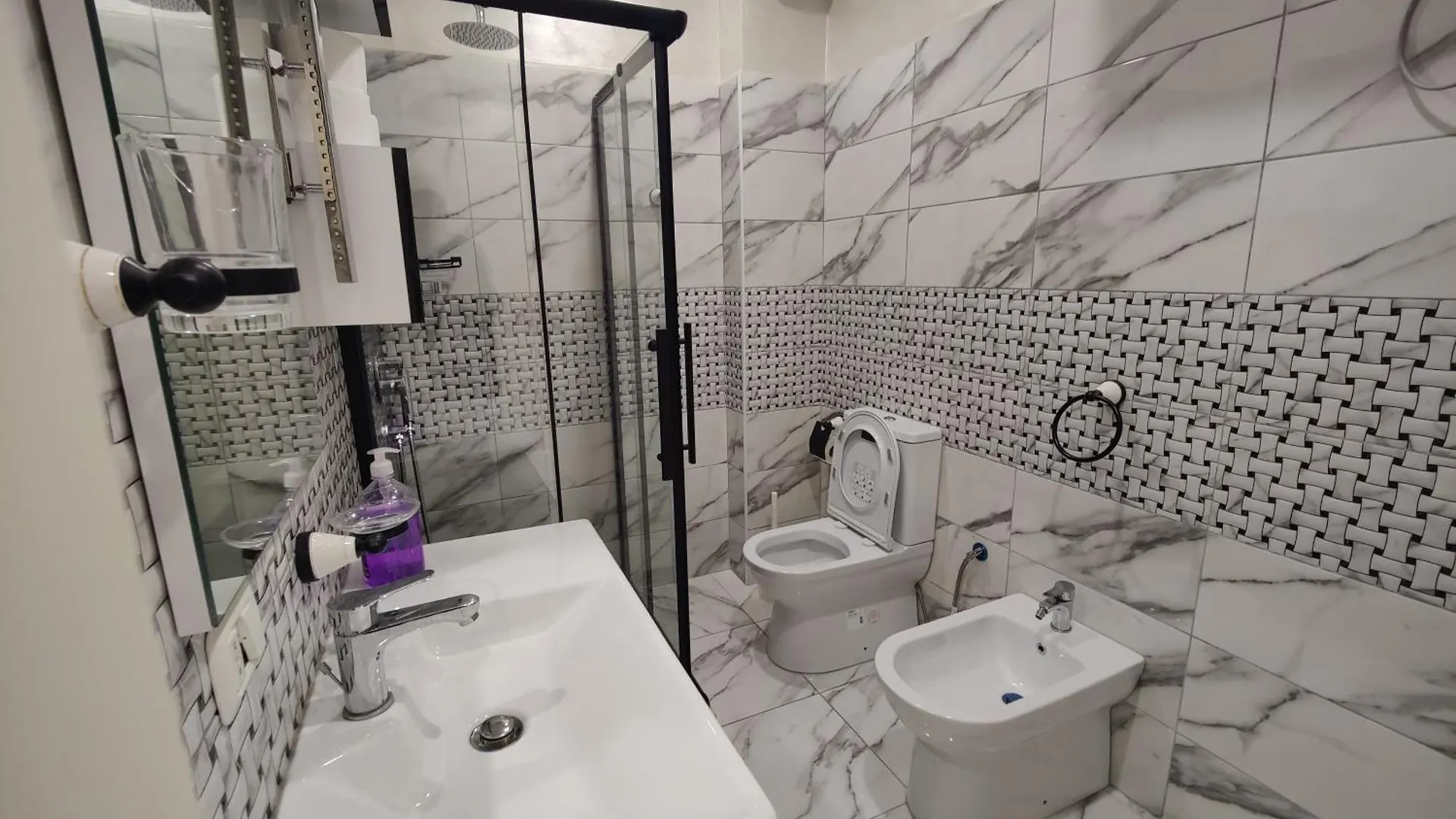 Flora Home Durrës